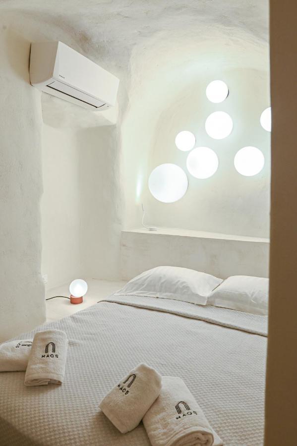 Naos Apartment