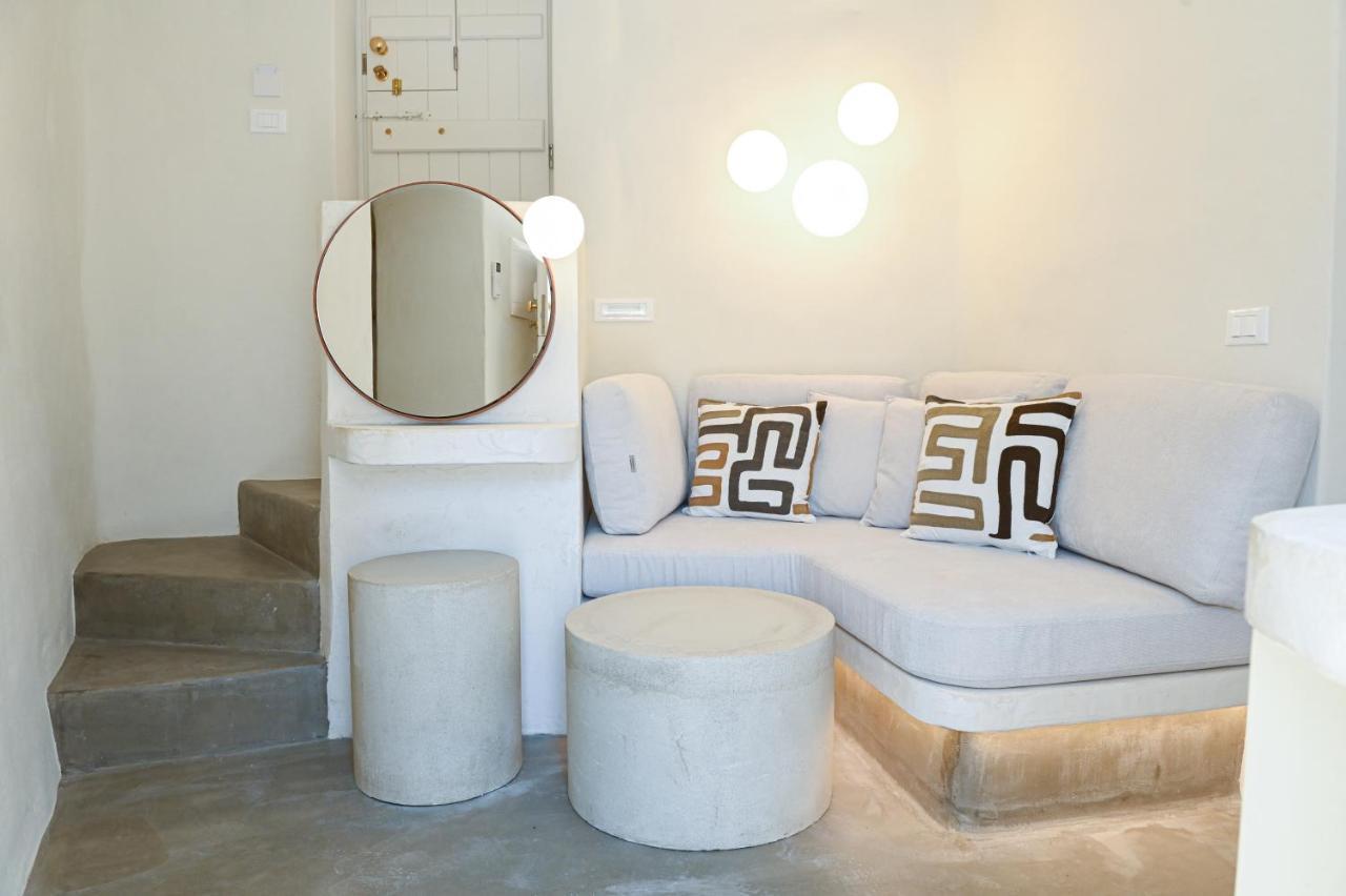 Naos Apartment
