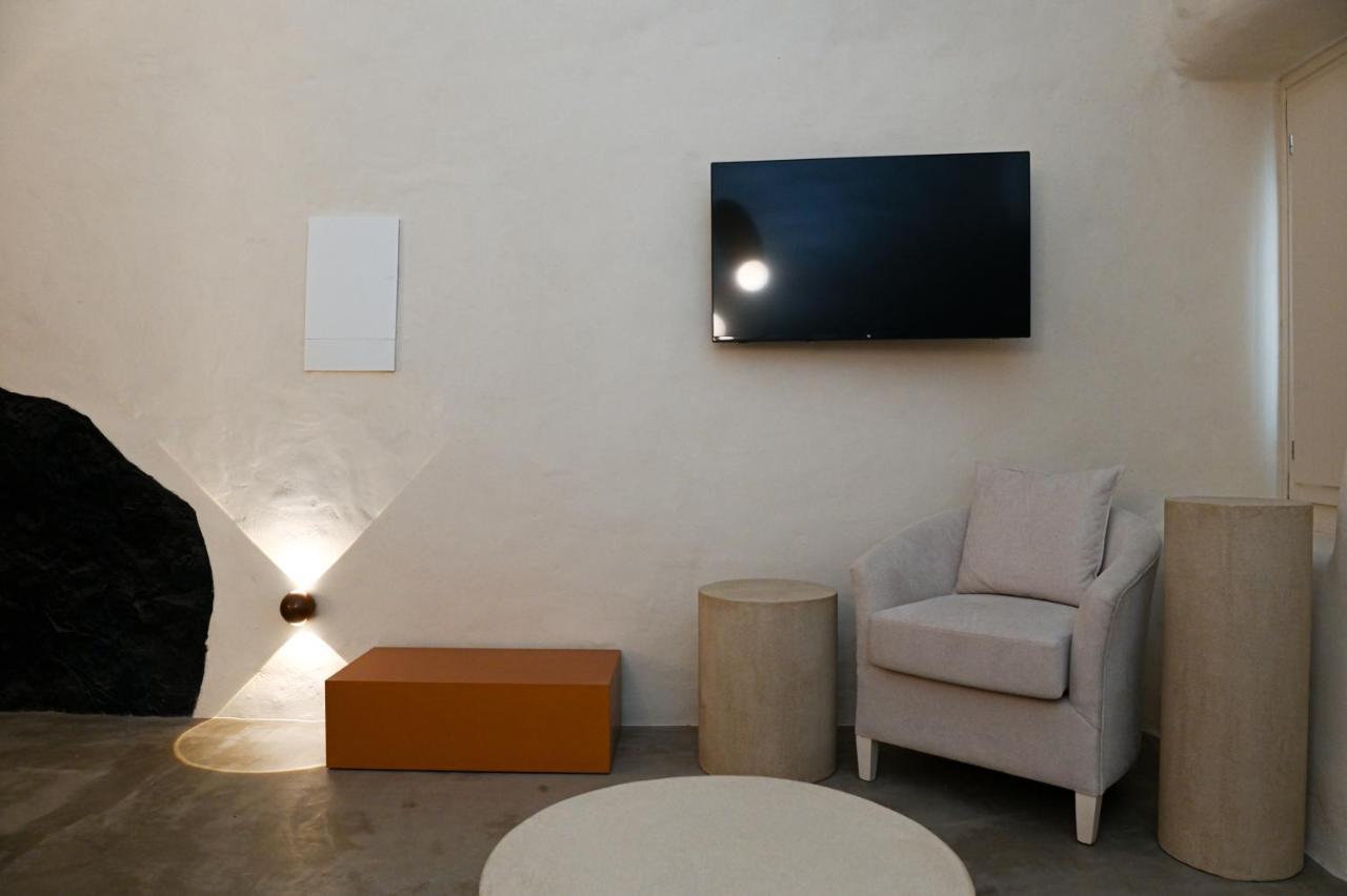 Naos Apartment *