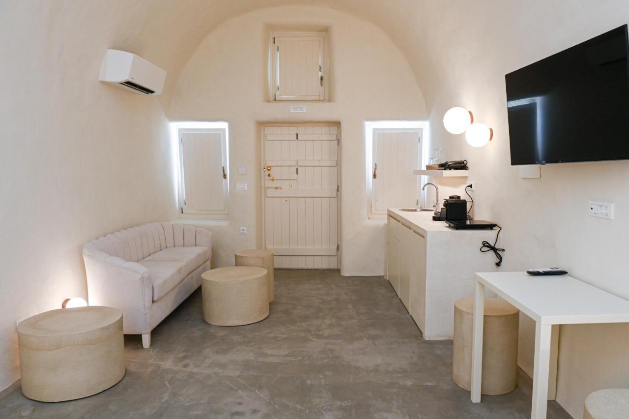 Naos Apartment